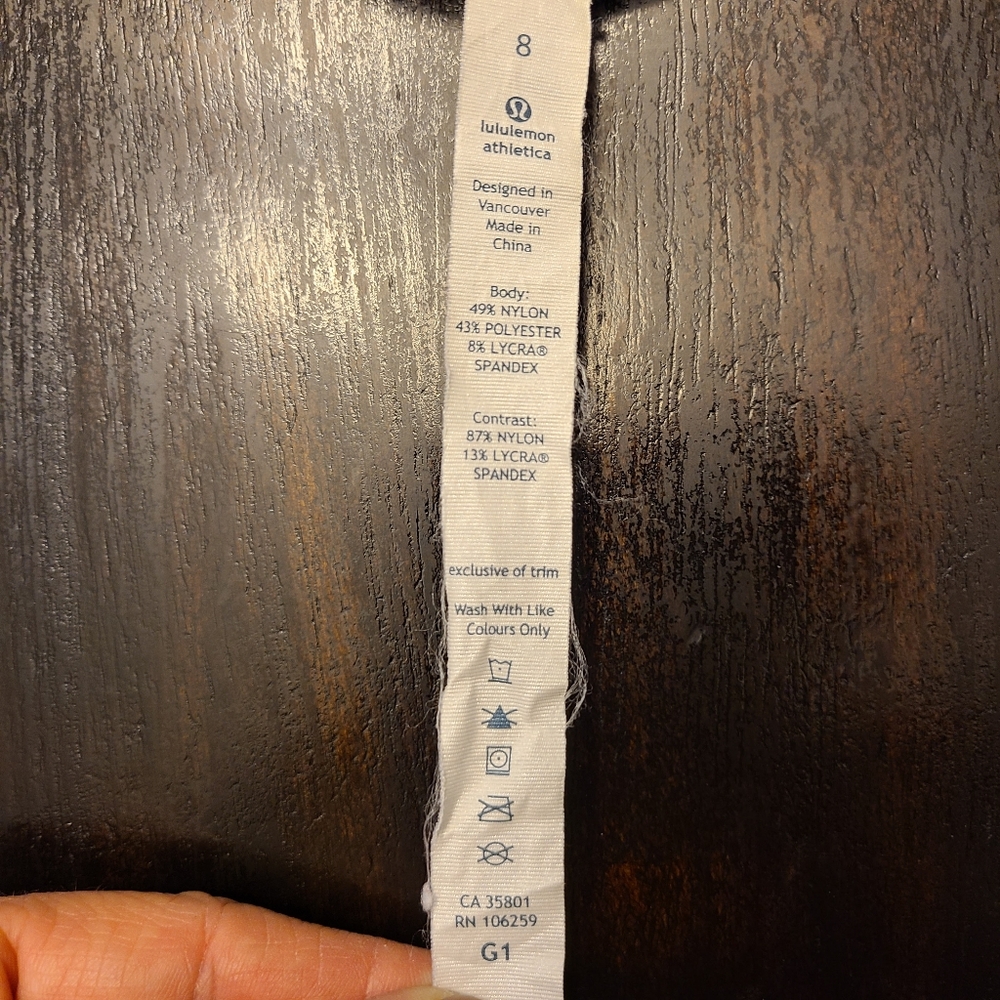 Lululemon Cropped Yoga Pants - Picture 6 of 6